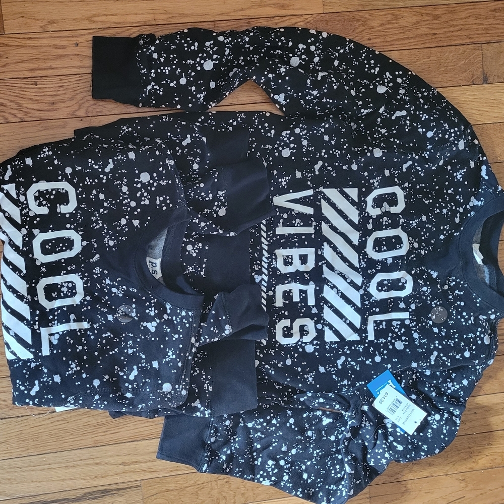 BOY'S SWEATER TOP